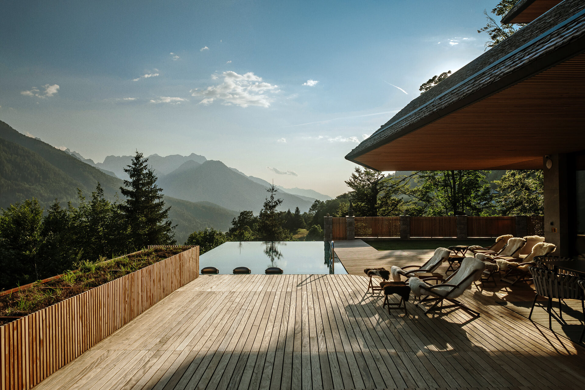 Chalet Sofija terasa z bazenom