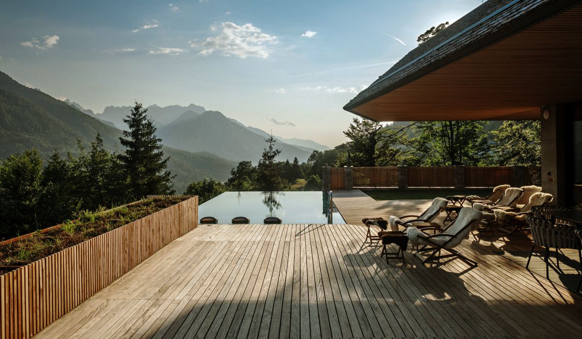 Chalet Sofija terasa z bazenom